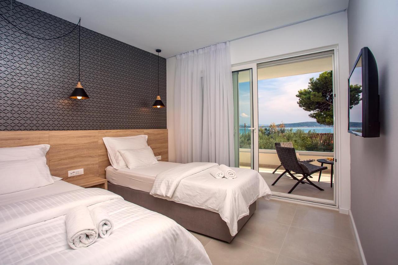 Villa Petra Kaštela Exteriör bild