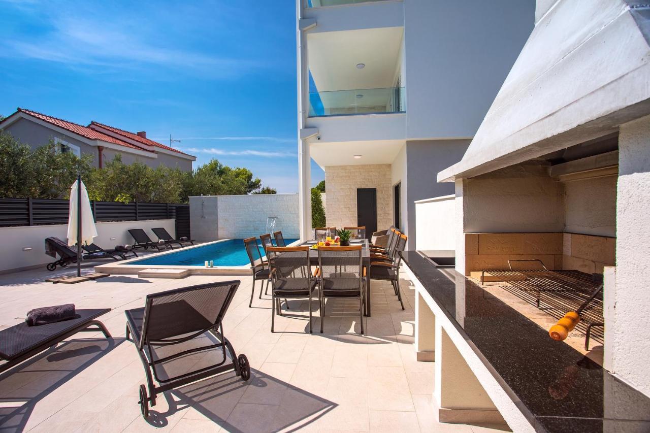 Villa Petra Kaštela Exteriör bild