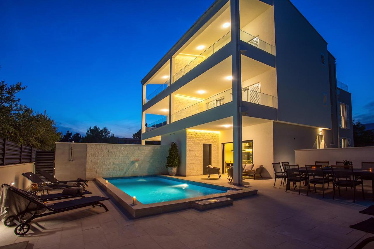 Villa Petra Kaštela Exteriör bild